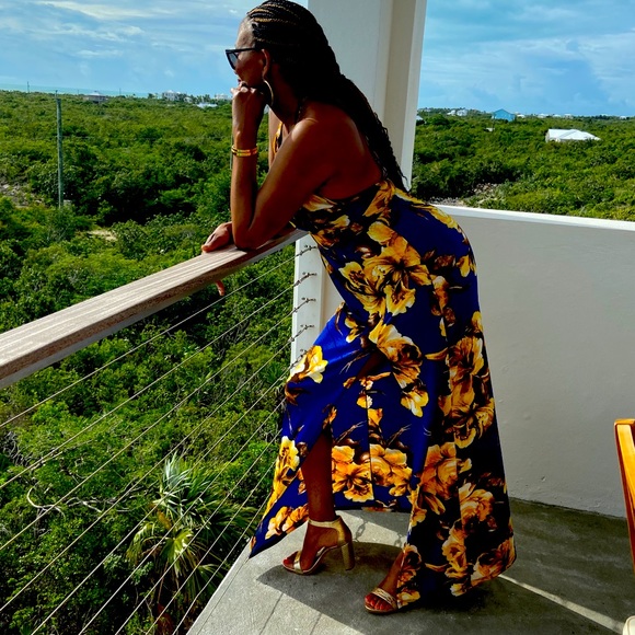 Long maxi dress - Picture 1 of 7